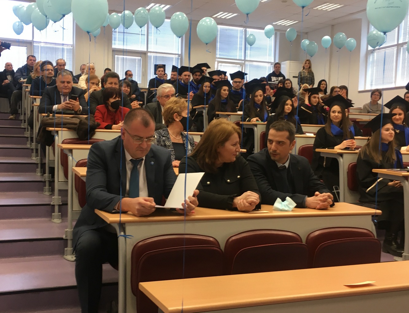 Дипломира се първият випуск магистър-фармацевти на Медицински университет – Плевен/СНИМКИ/